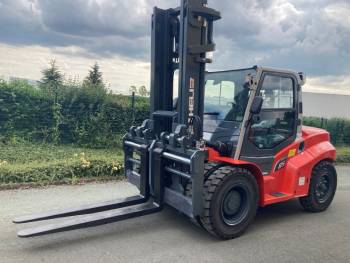 chariot élévateur HELI